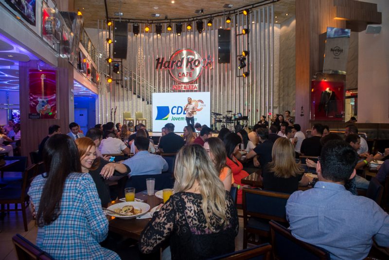Almoço empresarial - CDL Jovem Fortaleza convida Elias Leite para bate-papo sobre liderança no Hard Rock Café