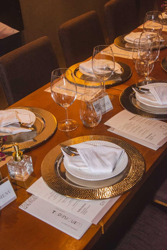 Especificando Brasilidade Com Roberta Banqueri Para Galpao Design (2)