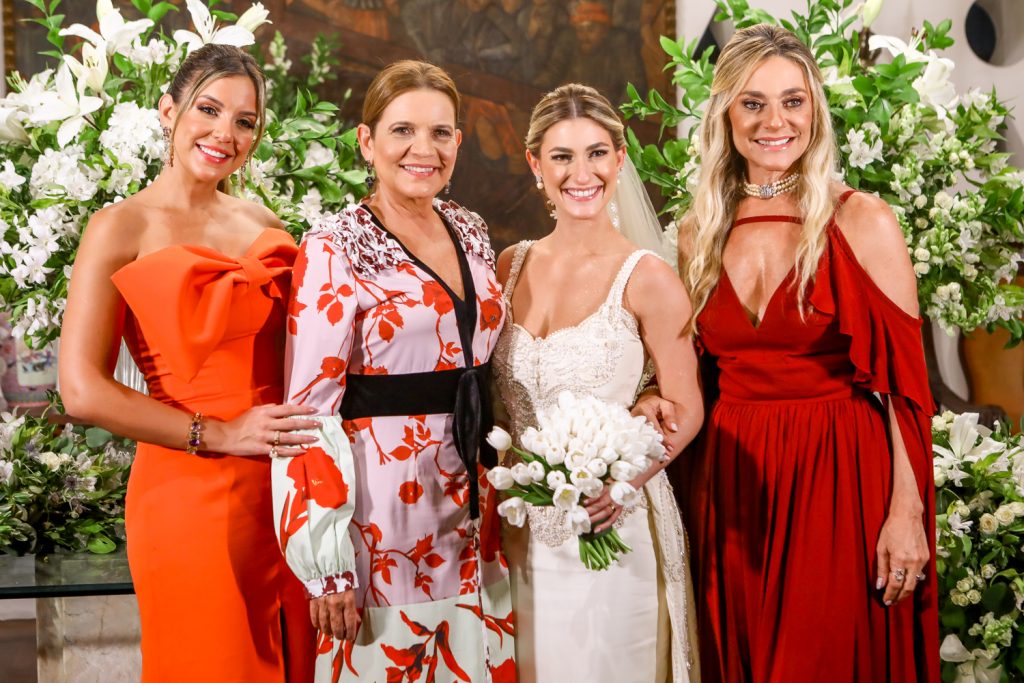 Fernanda Macedo, Geni Correia Lima, Bruna Macedo E Celia Magalhaes