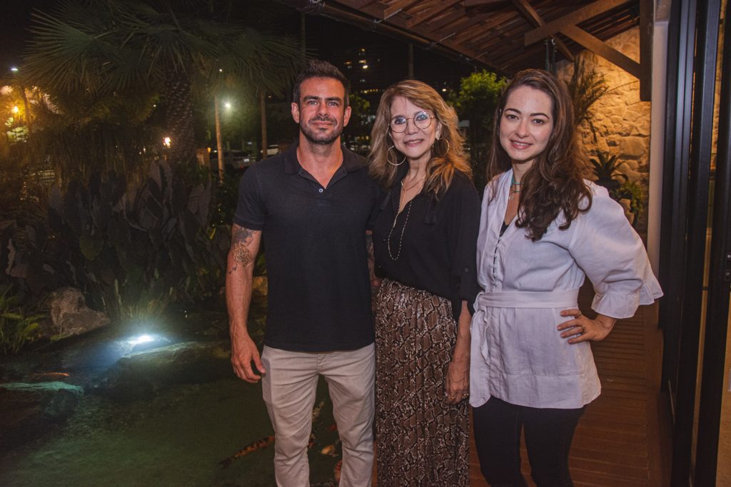 Gerardo Figueiredo, Sofia Linhares E Gabriela Figueiredo (2)