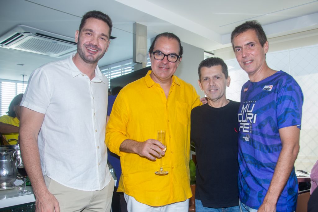
				Guilherme Bismarck, Leonardo Albuquerque, Erick Vasconcelos e Leonardo Alcantara 
				