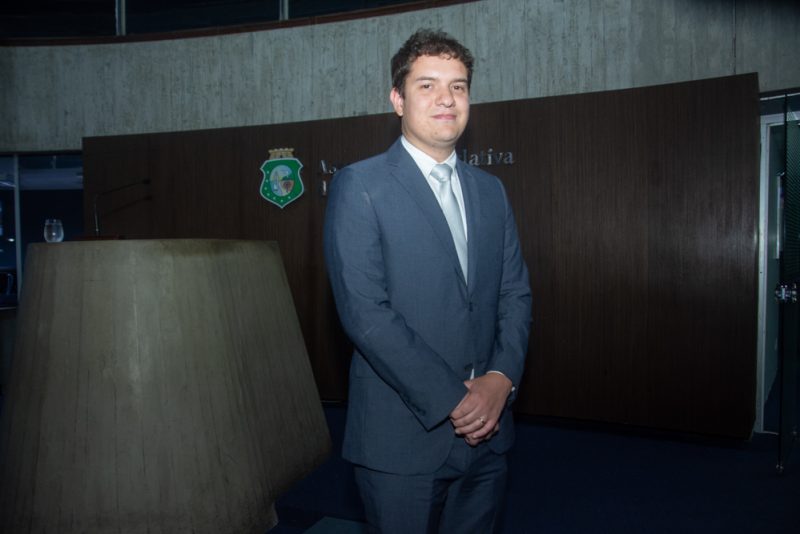 Sessão Solene - Assembleia Legislativa homenageia CDL Jovem de Fortaleza pelos seus 20 anos de atividades