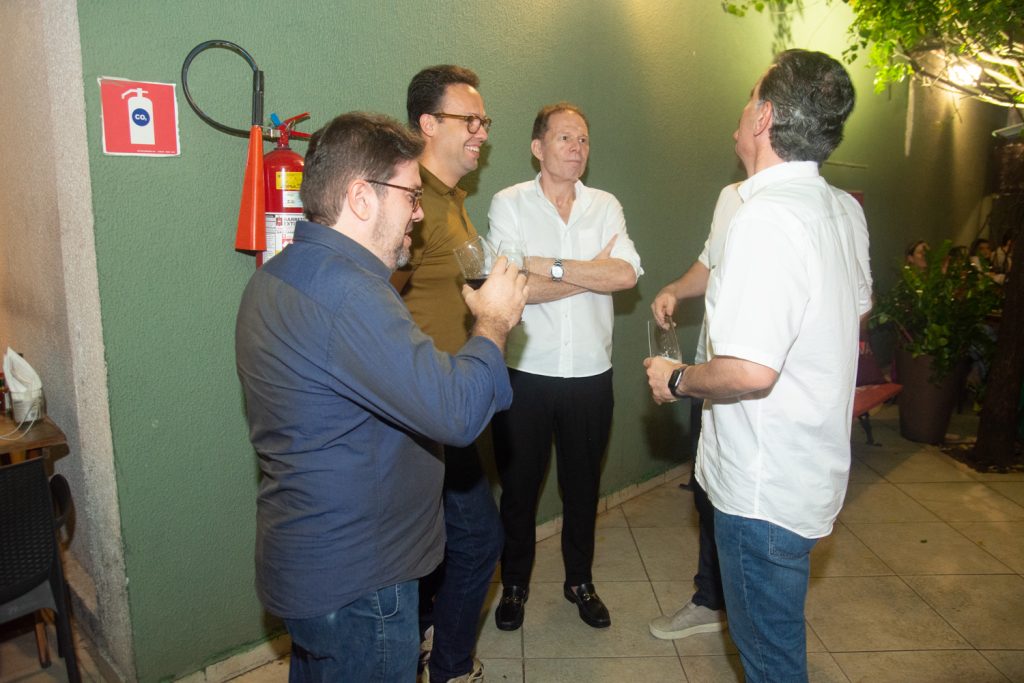 Happy Hour Do Grupo Carmais Na Brava Wine. Apresentação Do Byd (62)