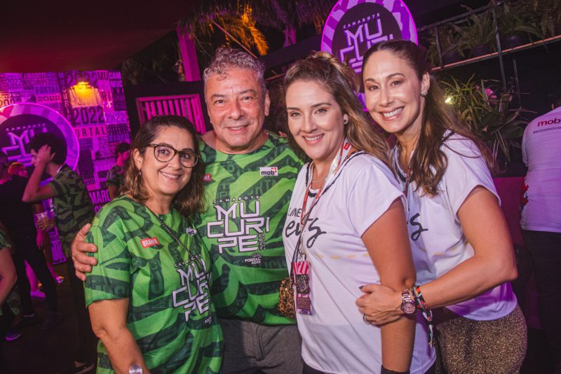 Vumbora - Bell Marques incendeia o corredor da folia e faz o Camarote Mucuripe entrar em ebulição na primeira noite do Fortal 2022