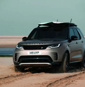 Land Rover Discovery 2023 chega ao Brasil mais equipado e com duas versões custando até R$ 742.950