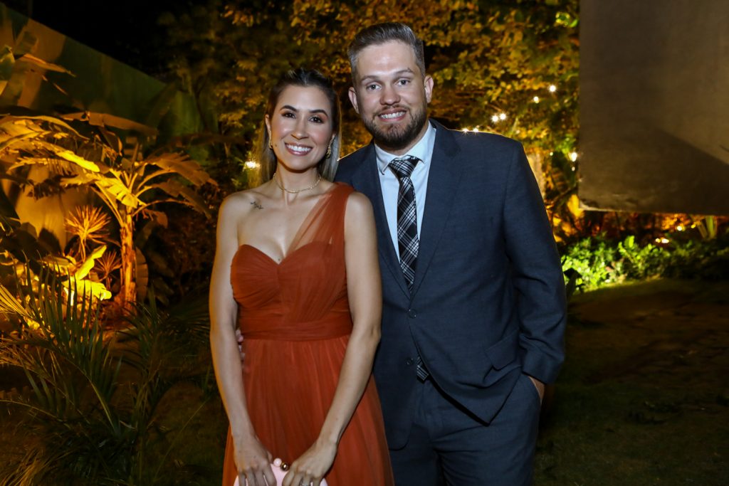 Ingra E Leonardo Dias