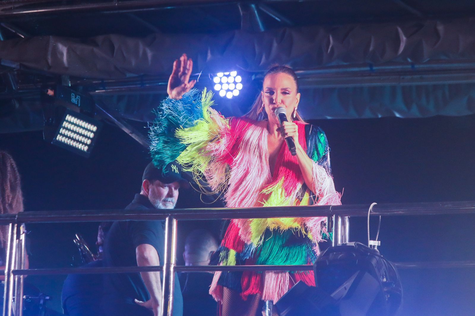 Ivete Sangalo, Léo Santana e Bell Marques agitam terceiro dia de Fortal