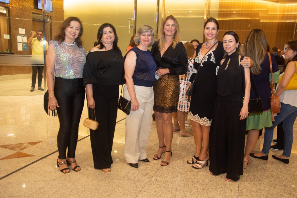 Jaqueline Araujo, Claudia Rolim, Elaine Araujo, Silvana Napoleão, Edna Camara E Karol Bang (2)