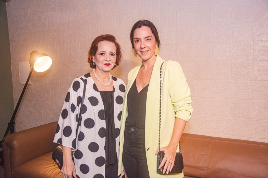 Jaqueline E Joana Fiuza