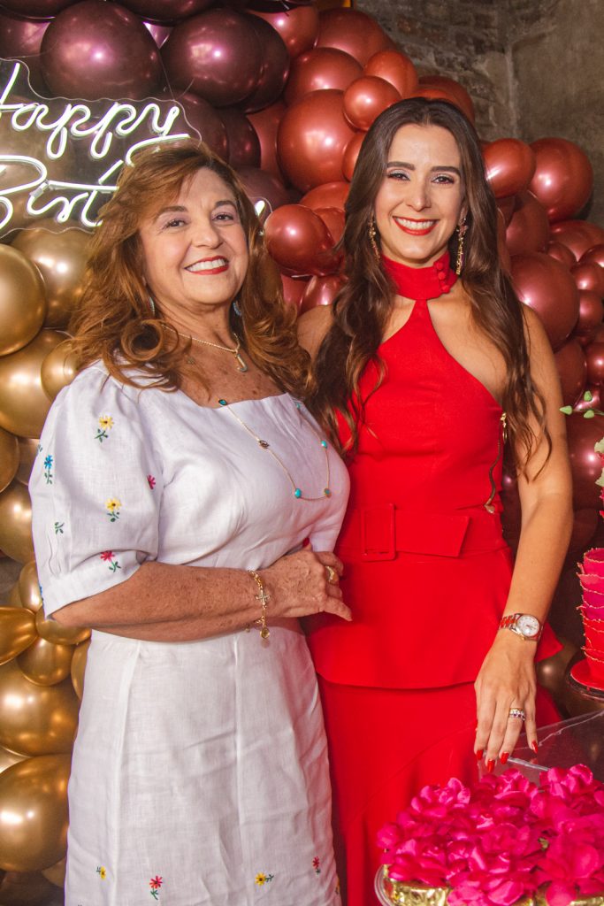 Jaqueline Simoes E Vivian Barbosa (2)