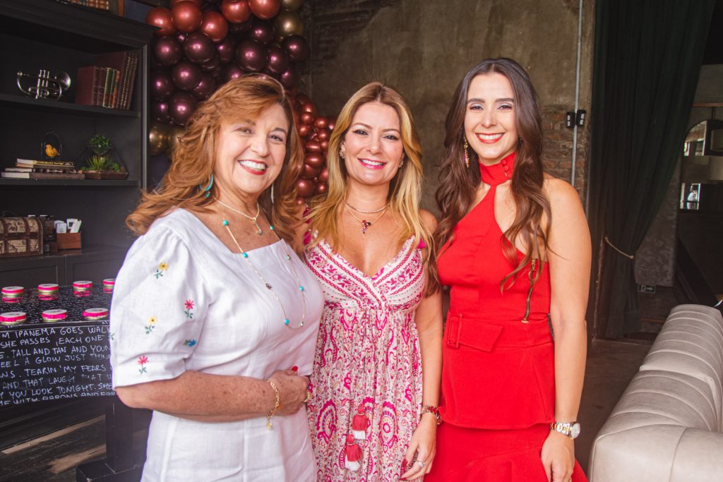 Jaqueline Simoes, Tatiana Luna E Vivian Barbosa (1)