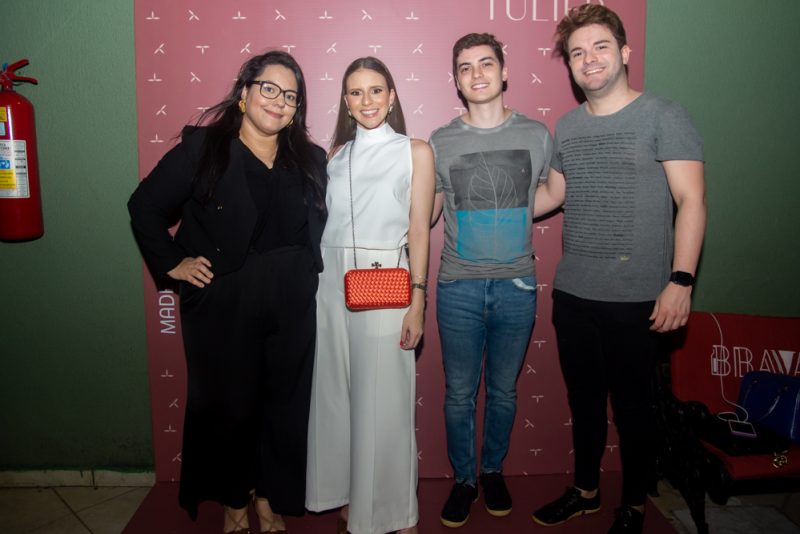 Taking Town - Thais Pessoa arma coquetel de lançamento da décima coleção da Tulier no Brava Wine Aldeota