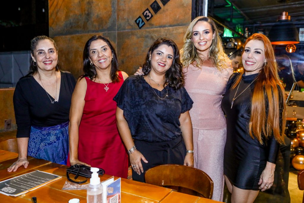 Juliana Fontenele, Leo Souza, Roberta Rocha, Jordana Sanford E Maria Candida Pessoa