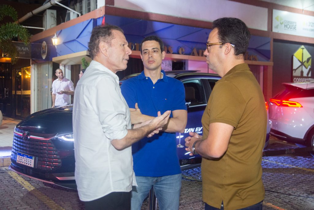 Julio Ventura, André Azevedo E Daniel Joca