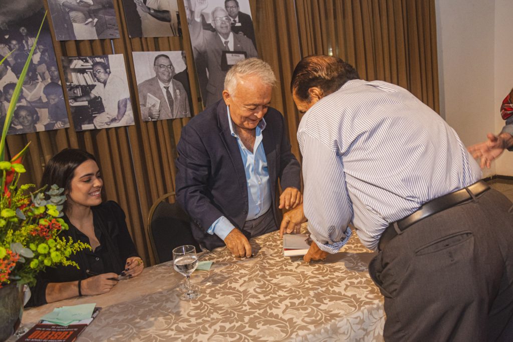 Lancamento Do Livro Tarcisio Leitao Trajetoria De Um Coerente (3)