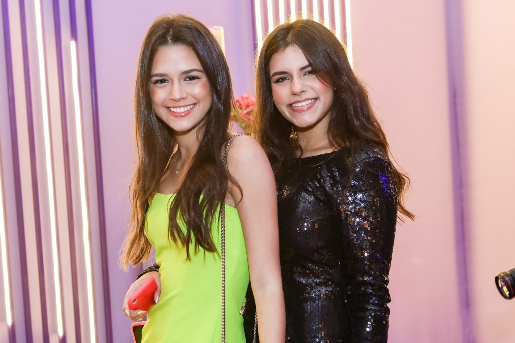 Lara Benevides E Mariana Oliveira