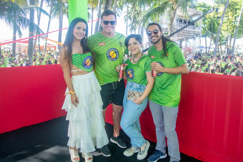 Lara E Marcelo Rangel,tainah Carvalho E Oscar De Queiroz (2)