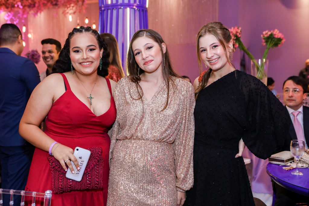 Leticia Albuquerque, Sara Carvalho E Luiza Carvalho