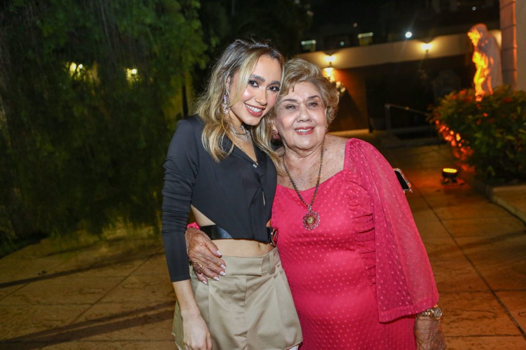 Lissa E Consuelo Dias Branco