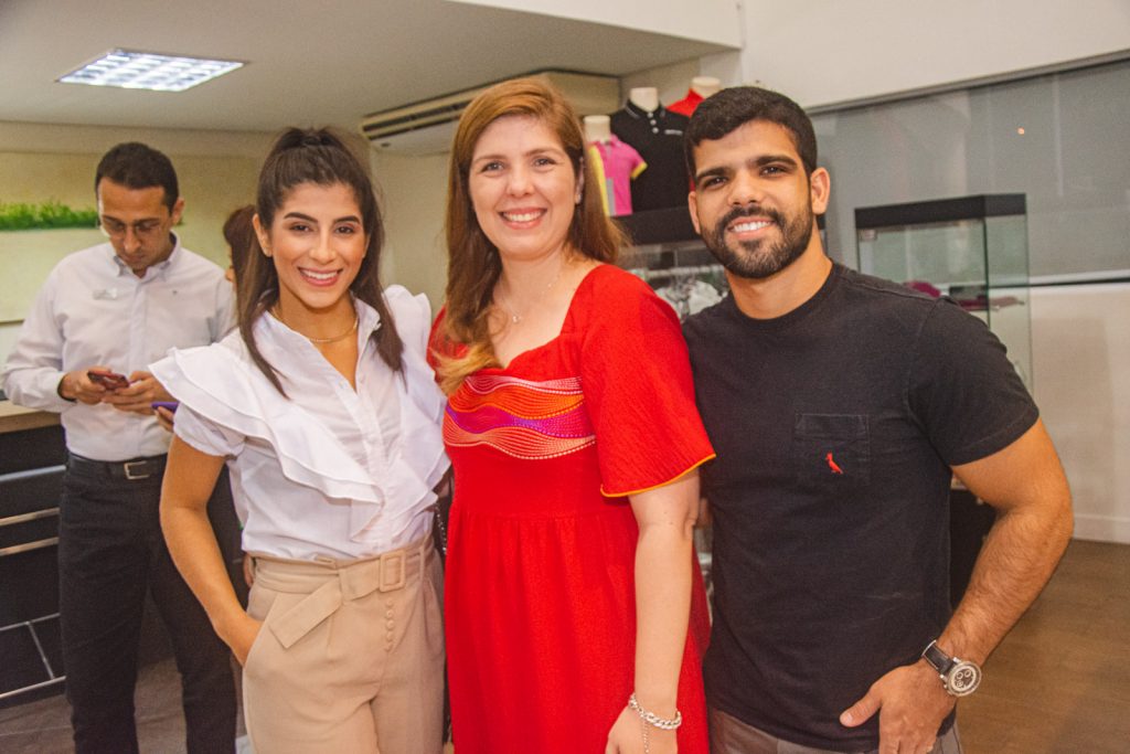Luana Amora, Tais Costa E Lucas Costa