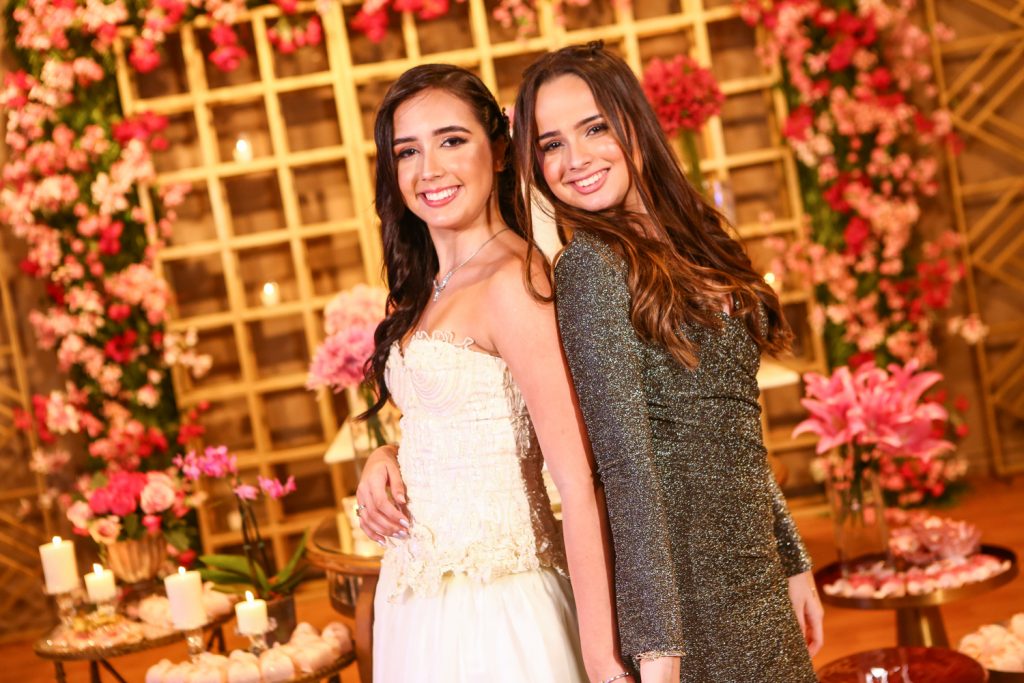 Magiu E Jessica Bezerra