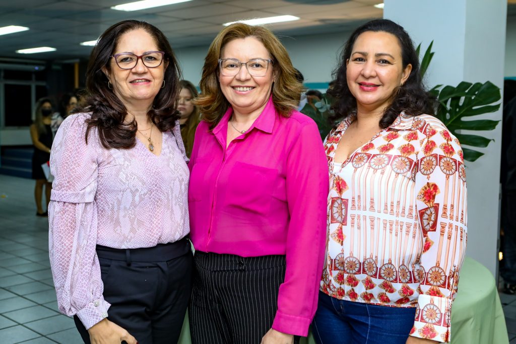 Maire Menezes, Cristina Gonçalves E Luziania Lima