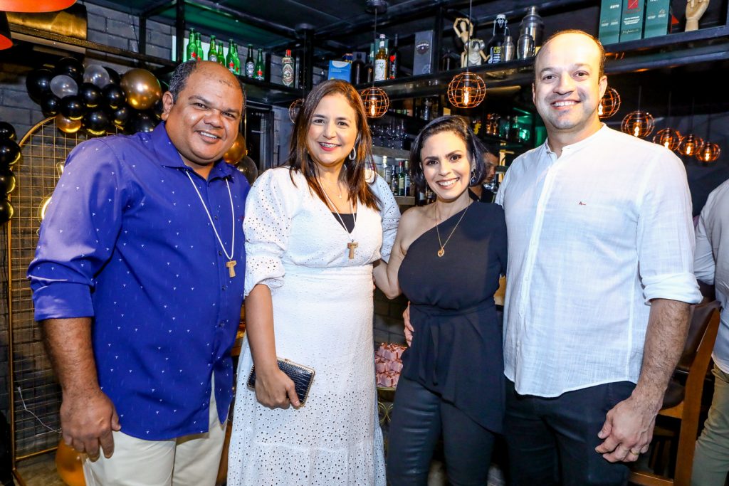 Mairton E Ivina Santos, Sarah E Emanoel Mota