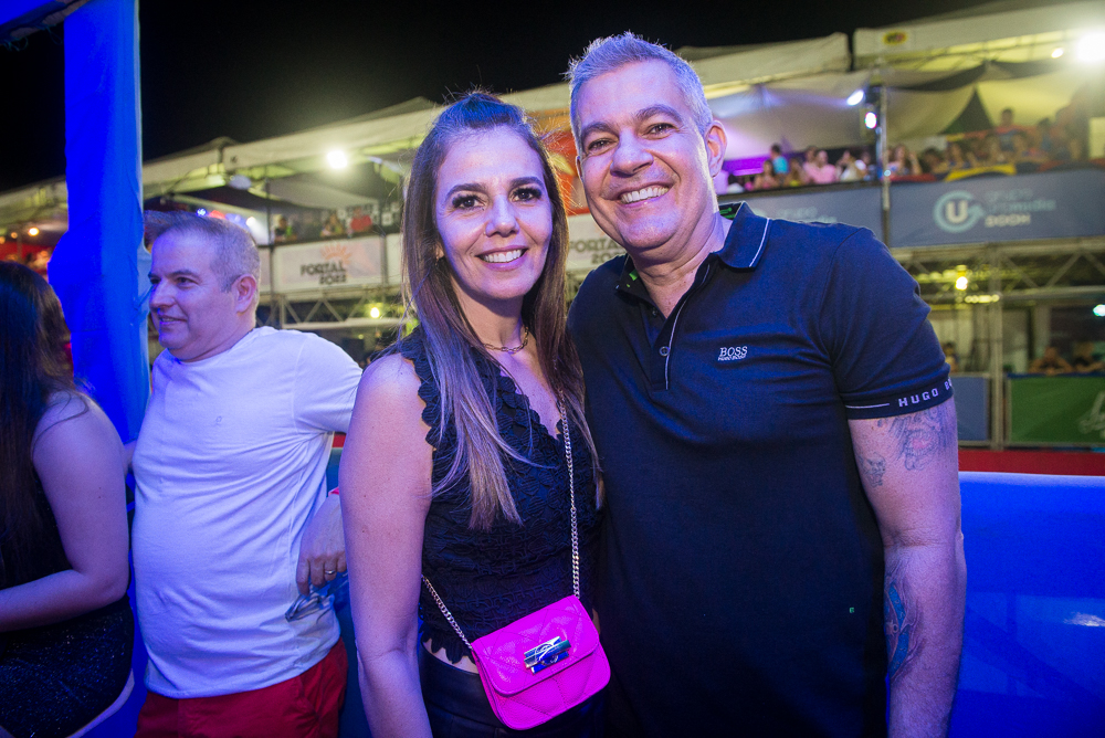 Márcia E Marcelo Pontes