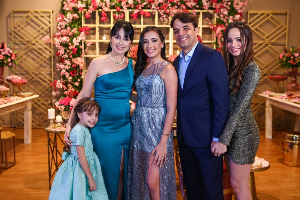 Maria Luana,renata, Magiu,fernando E Jessica Bezerra (2)