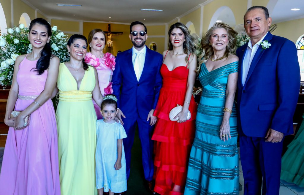 Mariana De Francesco, Natalia De Francesco, Maria Do Carmo Araujo, Angelo, Ticiana E Rosangela De Francesco, Washingtom Araujo