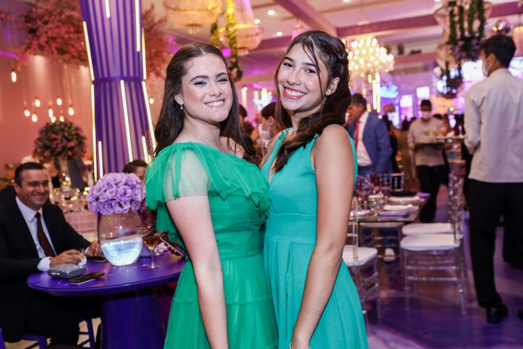 Marina Holanda E Luiza Benevides