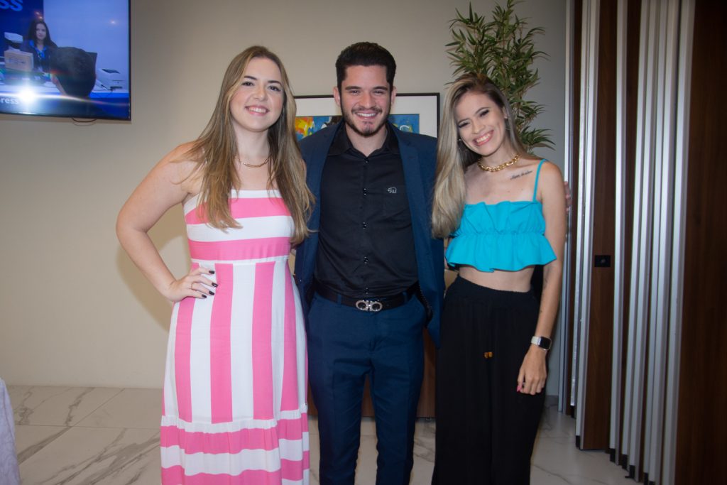 Marina Sucupira, Lucas Braga E Trycia Costa