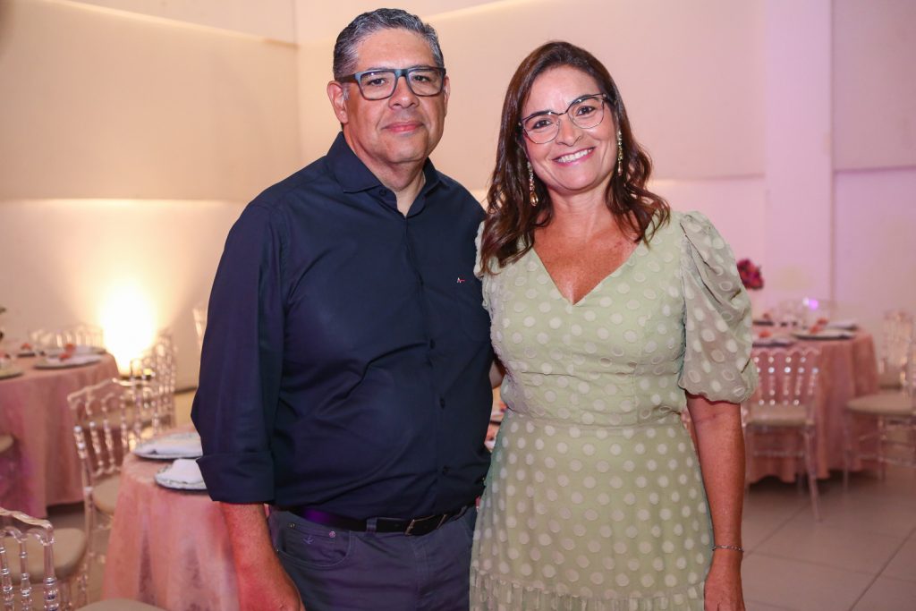 Michel E Daniela Cunha