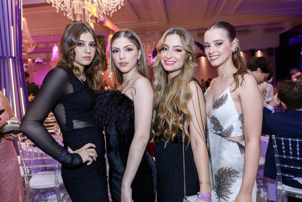 Nina Aiach, Amanda Cardoso, Sara Bringel E Julia Martos (1)