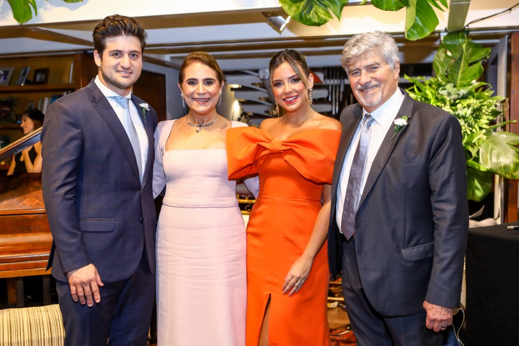 Omar, Patricia, Fernanda E Amarilio Macedo (2)