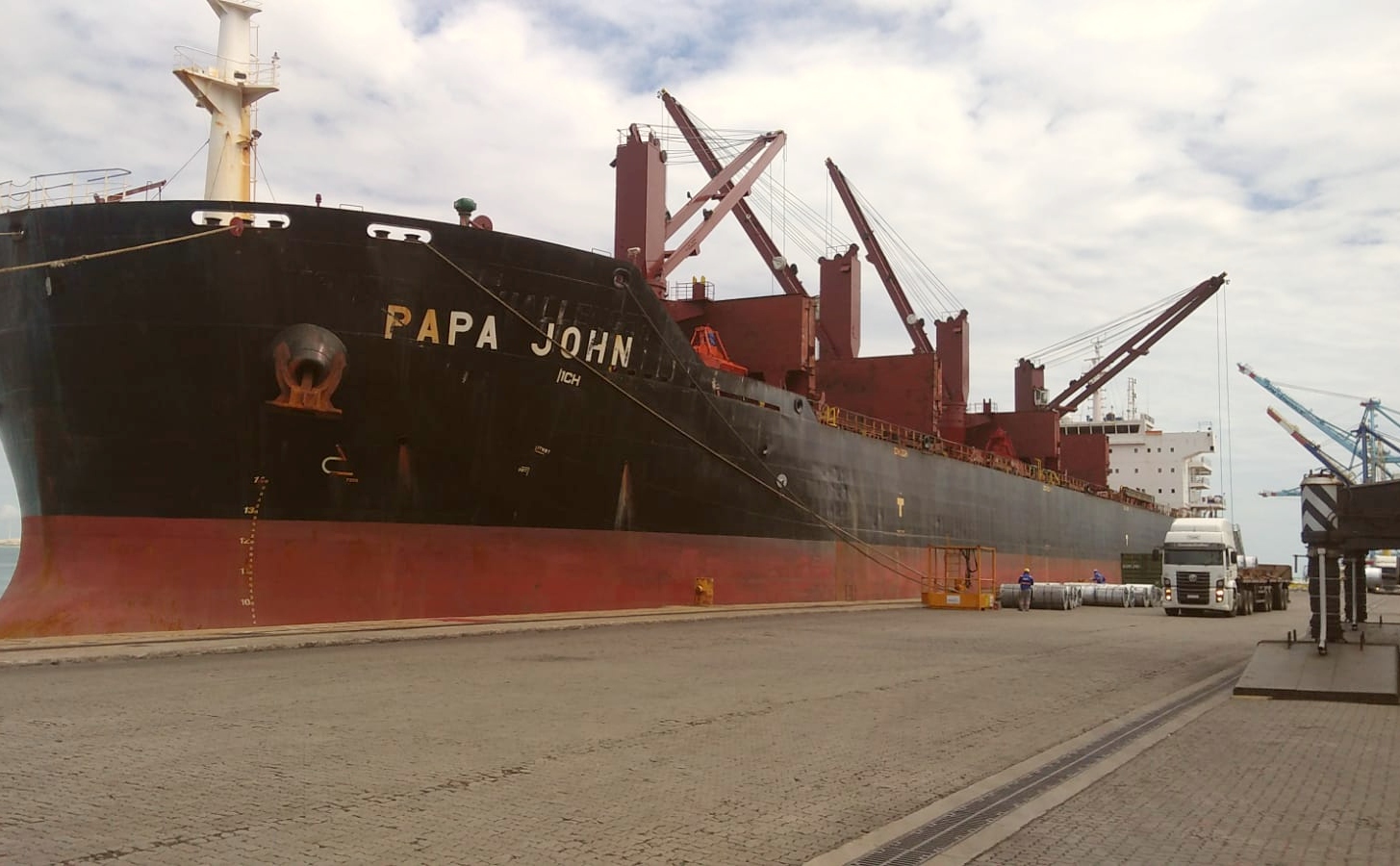 Uso de carga geral reduz custos do frete marítimo e Pecém tem estrutura eficaz