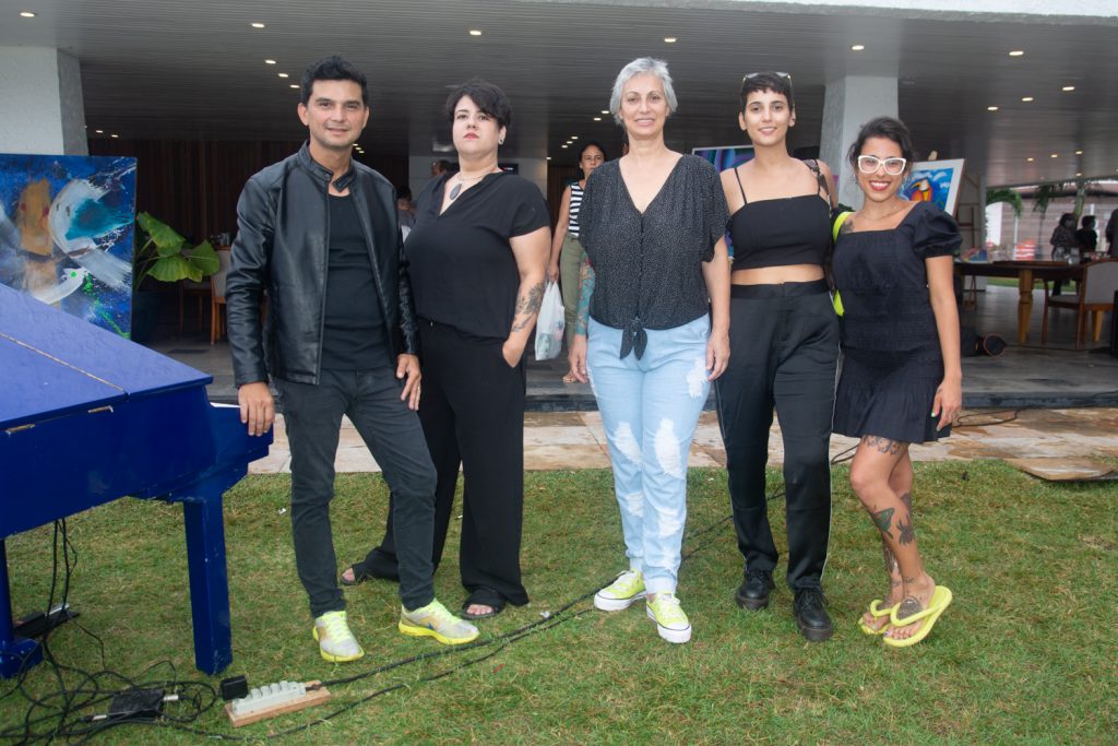 Paulo Rodrigo, Vivian Nunes, Josana Bianchi, Vitoria Venancio E Mariana Barca (2)