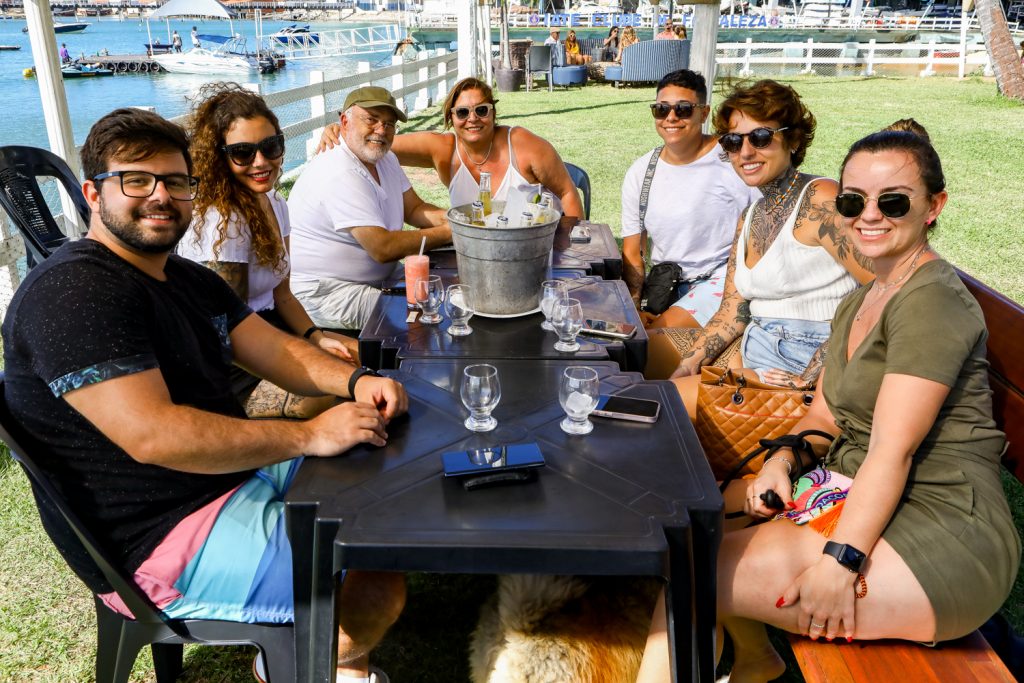 Pedro Pom, Carol Mota, Alaor E Sandra Bettega, Katia Oliveira, Anna Mota E Bruna Oliveira