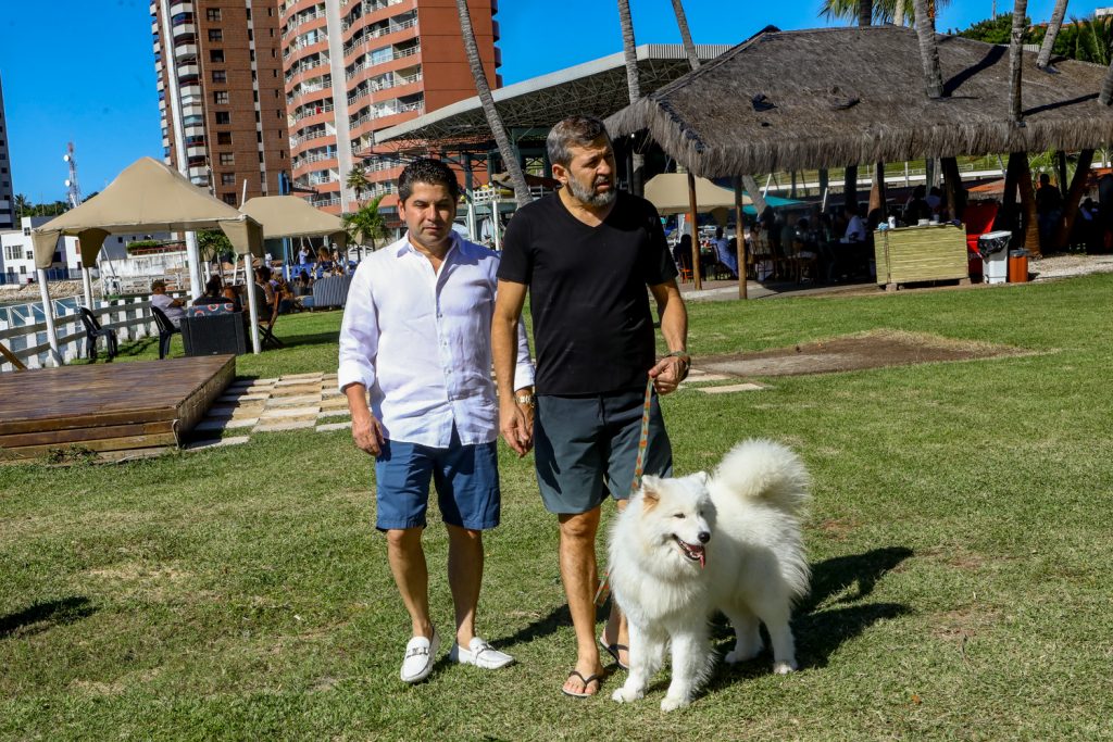 Pompeu Vasconcelos E Elcio Batista