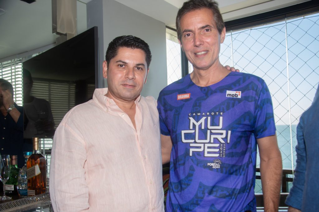 
				Pompeu Vasconcelos e Leonardo Alcantara 
				