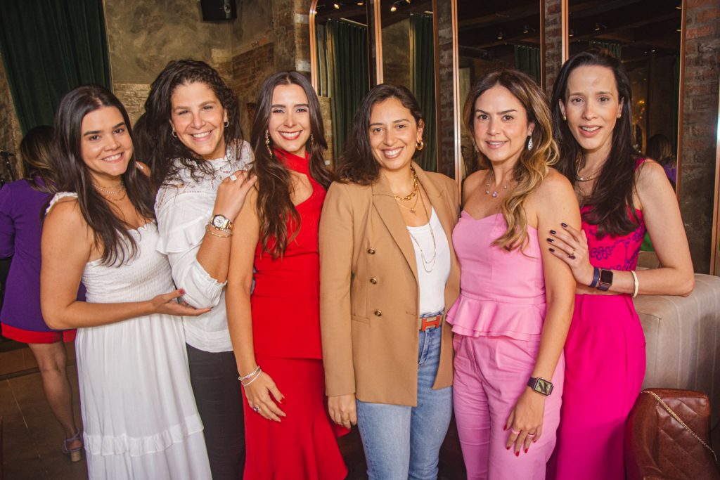 Priscila Leal, Carolina Ary, Vivian Barbosa, Mayra Carvalho, Luciana Rola E Melina Araujo