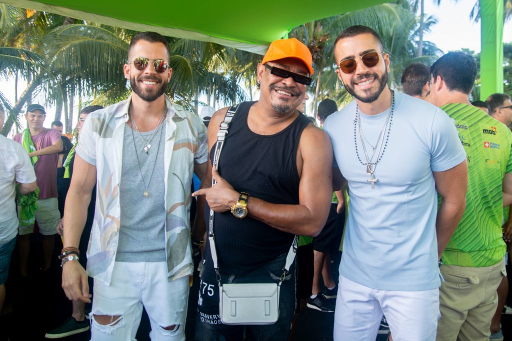 Rafa, Cumpadi Ashington E Pipo