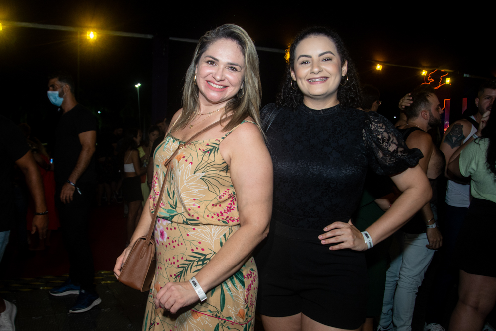 Raquel Cavalcante E Carla Camila