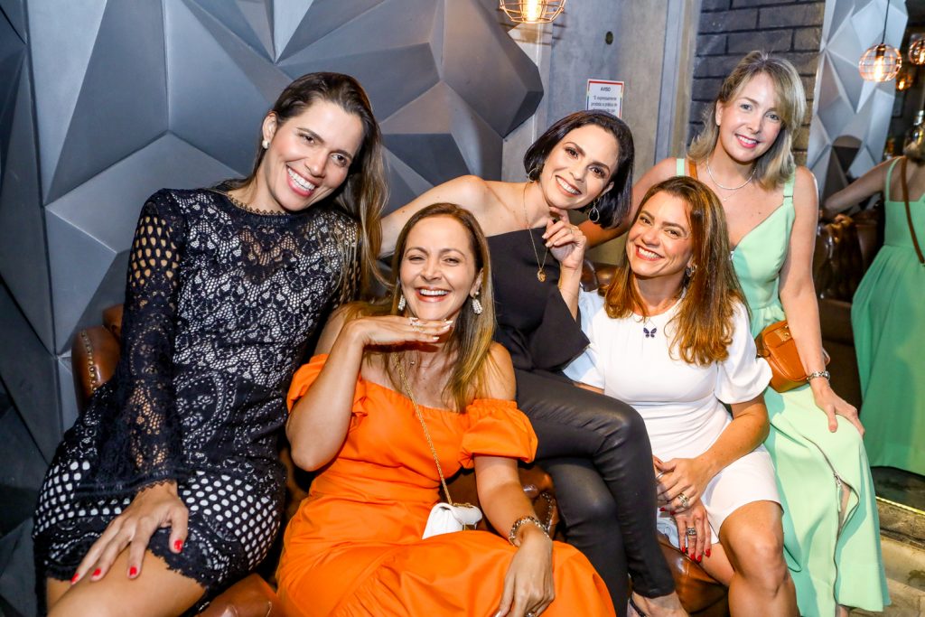 Raquel Costa, Rossana Rossine, Sarah Mota, Aniella Holanda E Renata Felismino