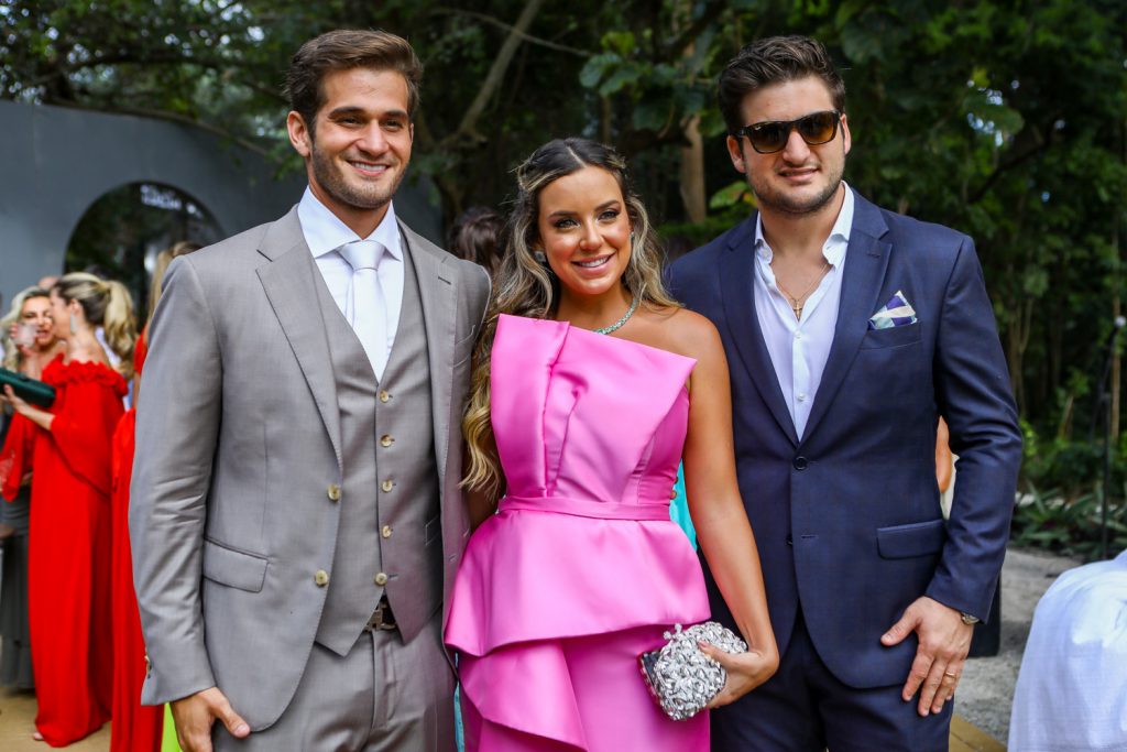Ravi, Fernanda E Omar Macedo