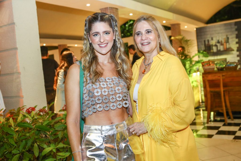 Rebeca Leal E Morgana Dias Branco (2)