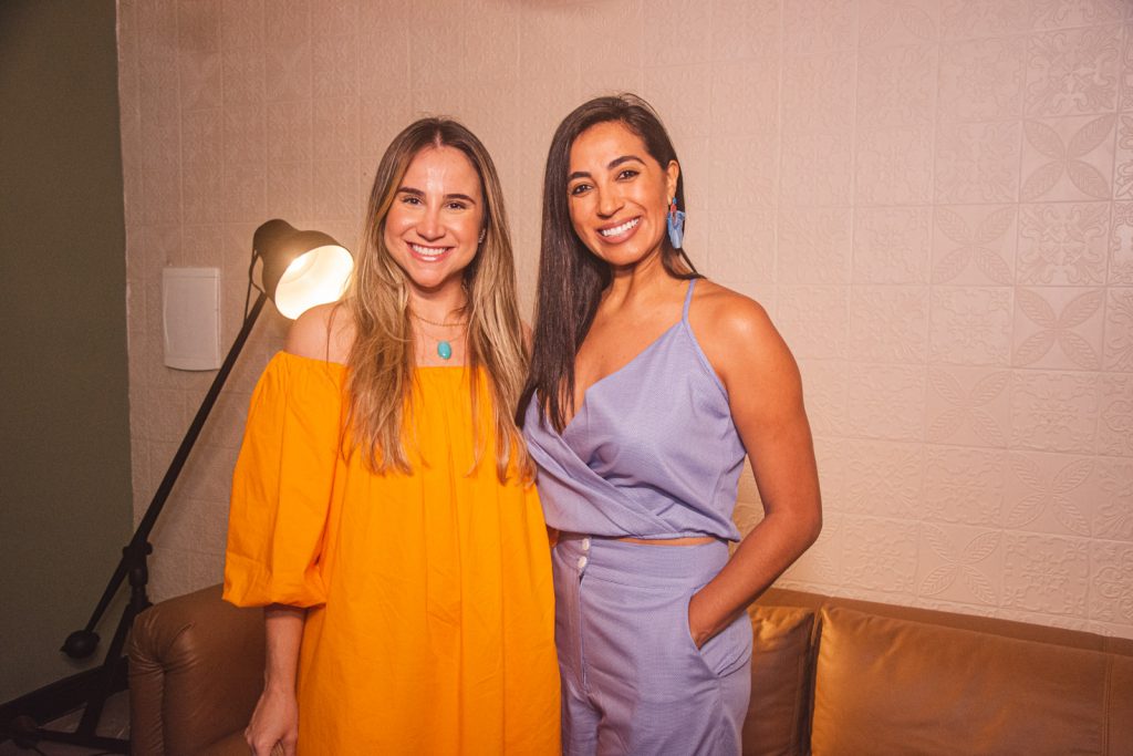 Roberta Fernandes E Roberta Banqueri