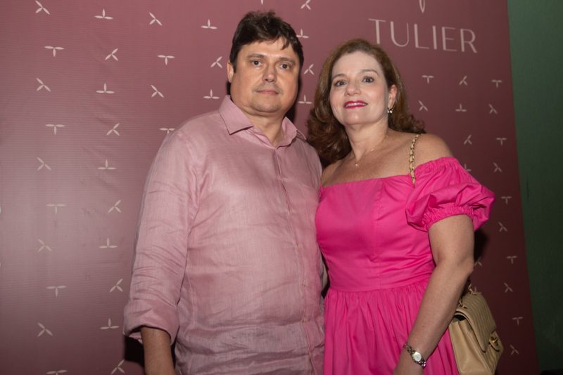 Taking Town - Thais Pessoa arma coquetel de lançamento da décima coleção da Tulier no Brava Wine Aldeota