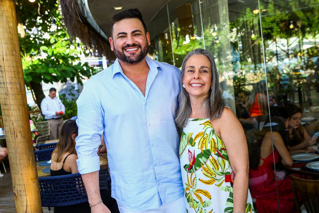 Rodolfo Santiago E Bia Sales