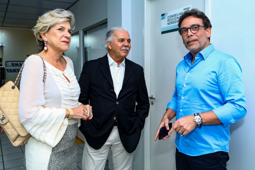 Stela E Pio Rodrigues, Gustavo Porto